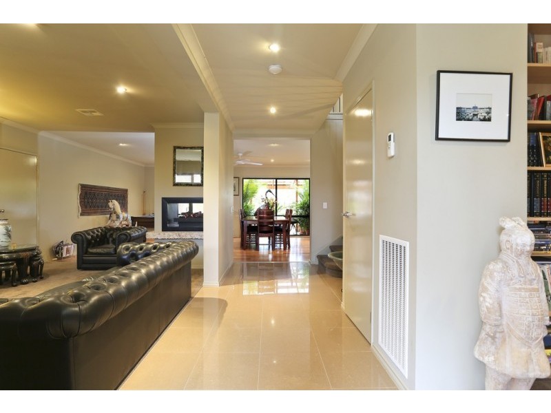 18 Stirling Avenue, Junortoun VIC 3551