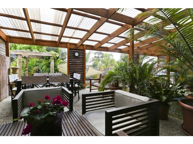 18 Stirling Avenue, Junortoun VIC 3551