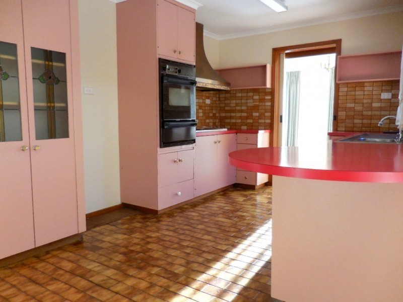 8 Park Avenue, Golden Square VIC 3555