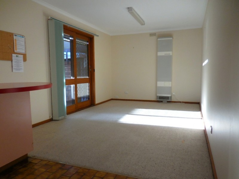 8 Park Avenue, Golden Square VIC 3555