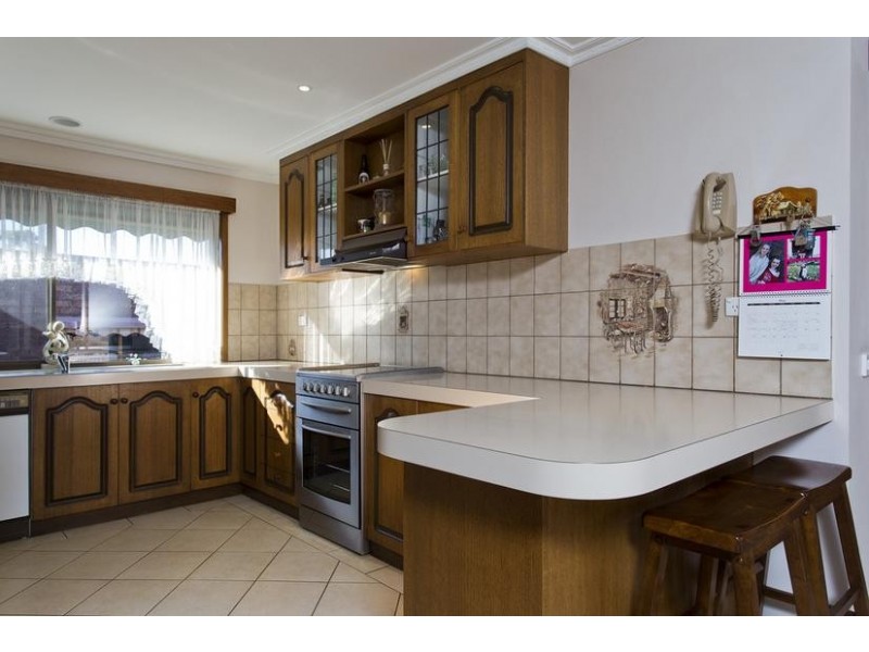 20 Balmoral Drive, Golden Square VIC 3555