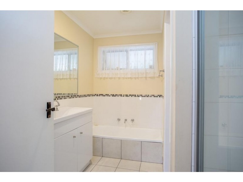 3 Kunzea Court, Spring Gully VIC 3550