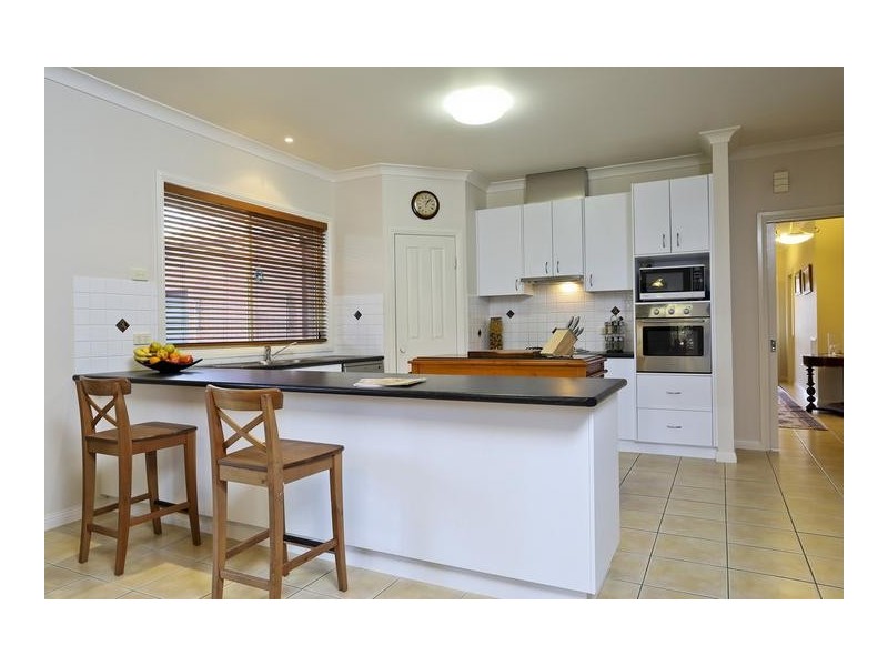 30 Keogh Drive, Spring Gully VIC 3550