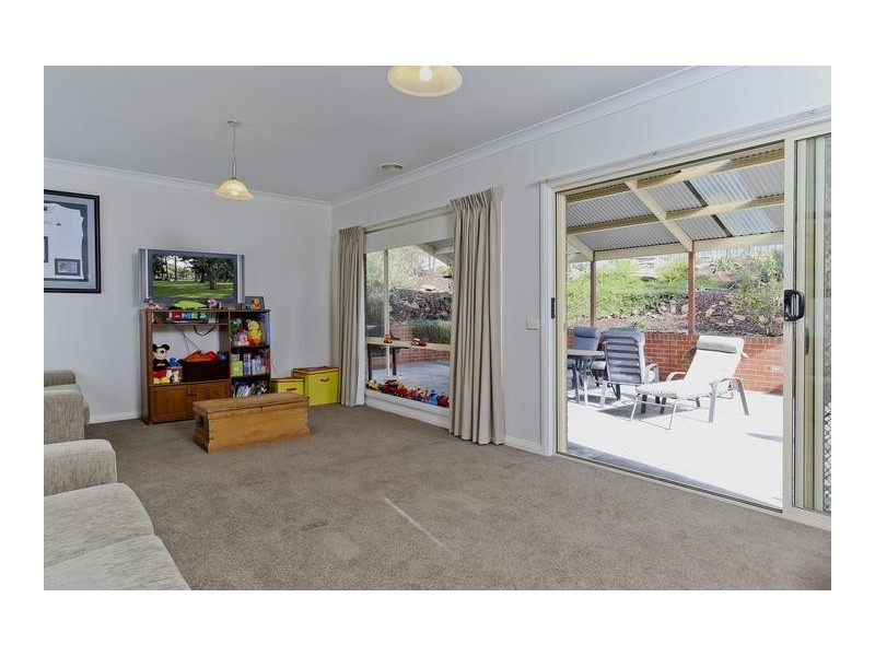 30 Keogh Drive, Spring Gully VIC 3550