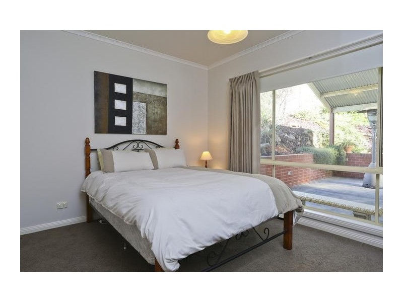 30 Keogh Drive, Spring Gully VIC 3550