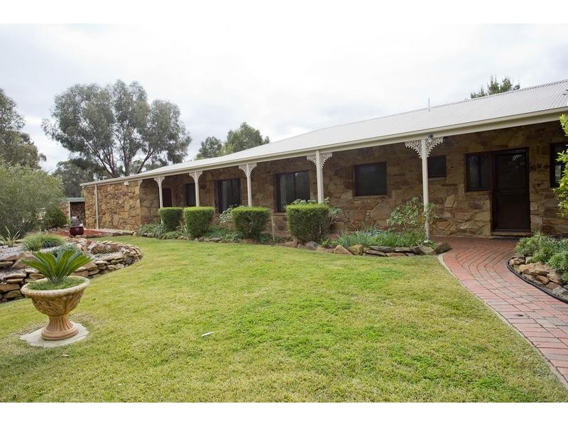 256 Canny Road, Axedale VIC 3551