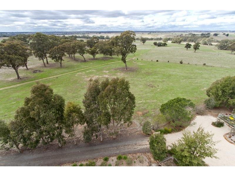 256 Canny Road, Axedale VIC 3551