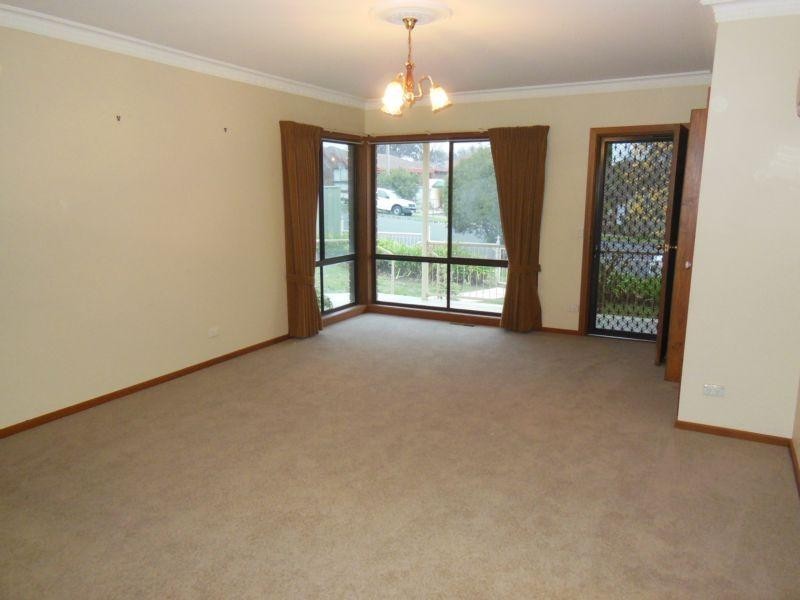 19 Hodgkinson Street, Kennington VIC 3550