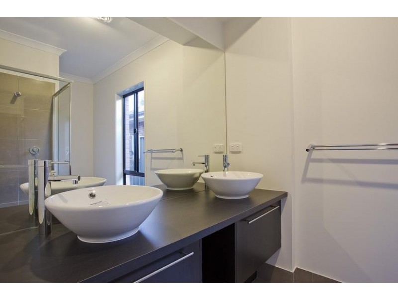 8 Perry Lane, Bendigo VIC 3550