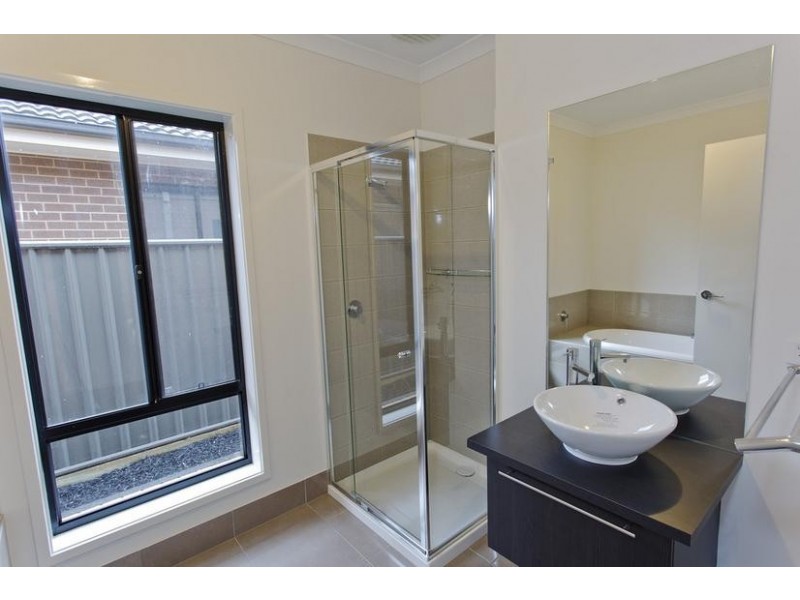 8 Perry Lane, Bendigo VIC 3550