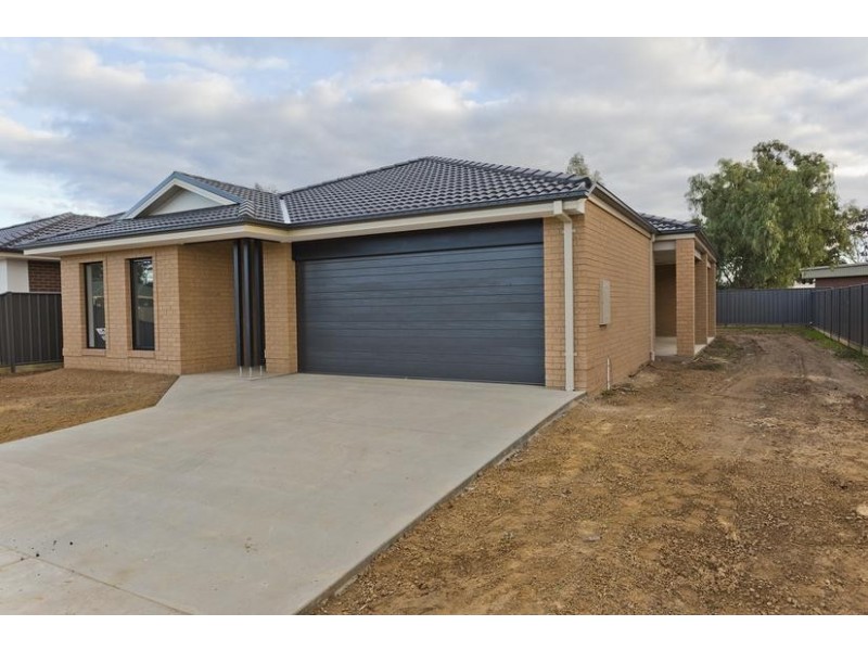 8 Perry Lane, Bendigo VIC 3550