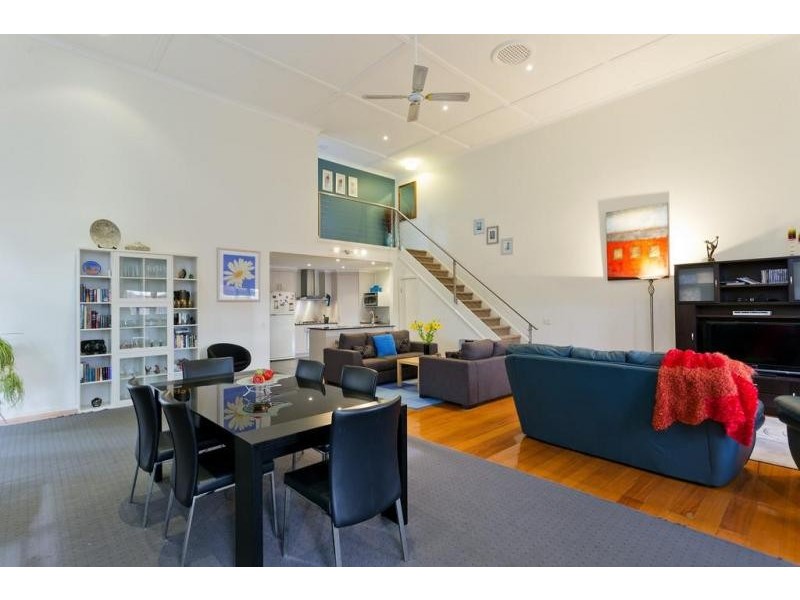 1 Hoskins Street, Quarry Hill VIC 3550