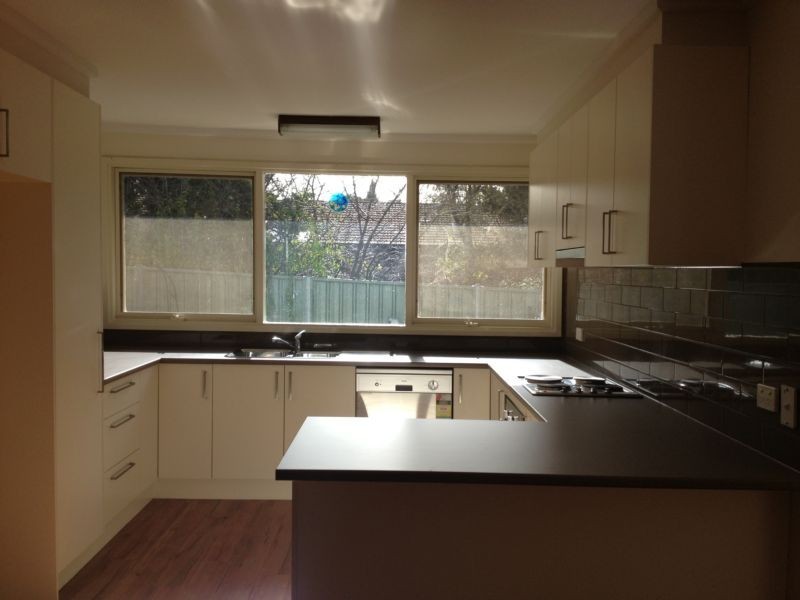 3/12 Harpin Street, Strathdale VIC 3550