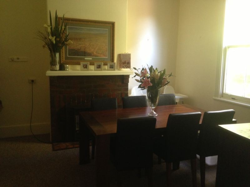 27 Reginald Street, Quarry Hill VIC 3550
