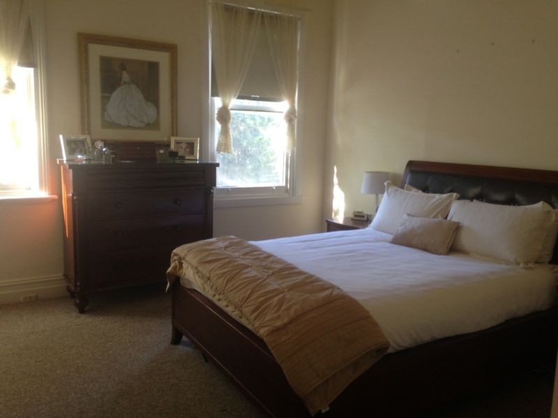 27 Reginald Street, Quarry Hill VIC 3550