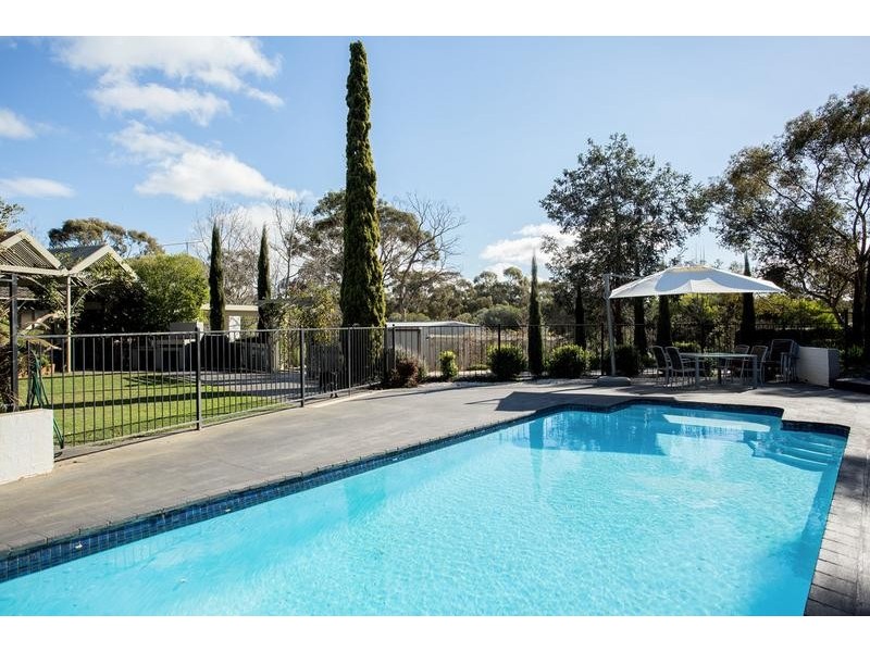 14 Mannix Lane, Mandurang VIC 3551