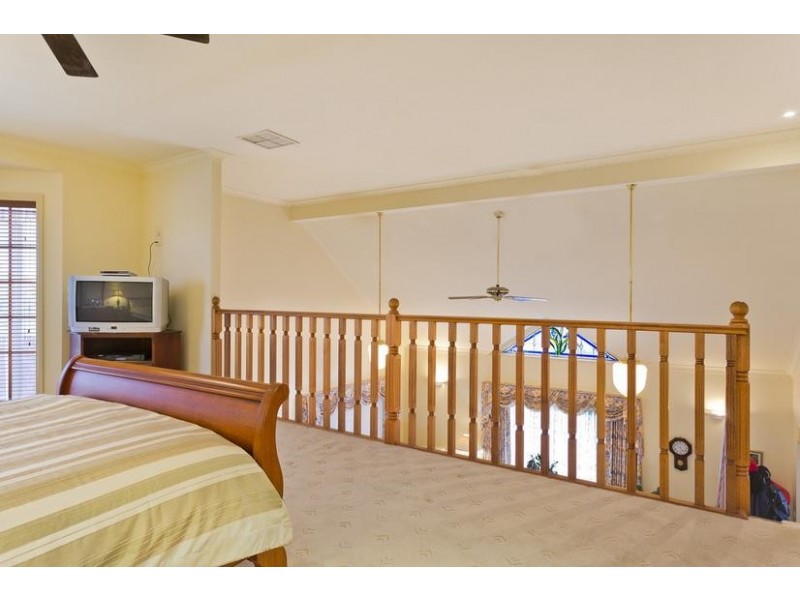 2 Sterry Street, Golden Square VIC 3555