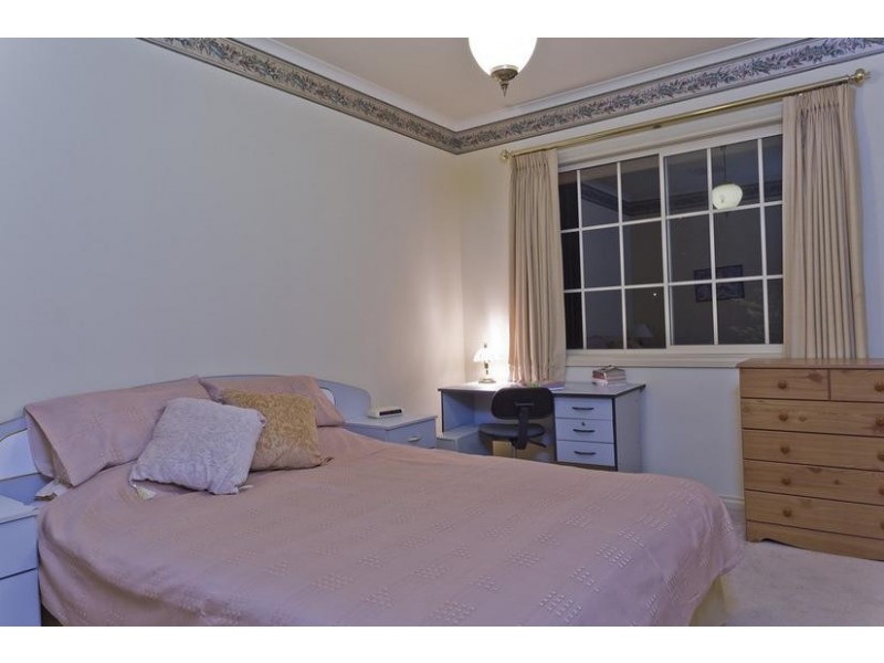 2 Sterry Street, Golden Square VIC 3555