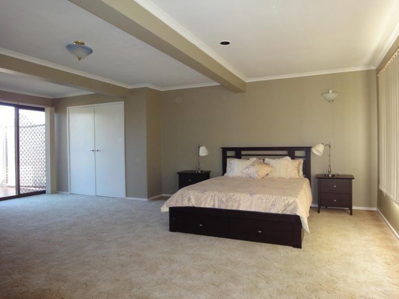 4 Yandong Street, White Hills VIC 3550