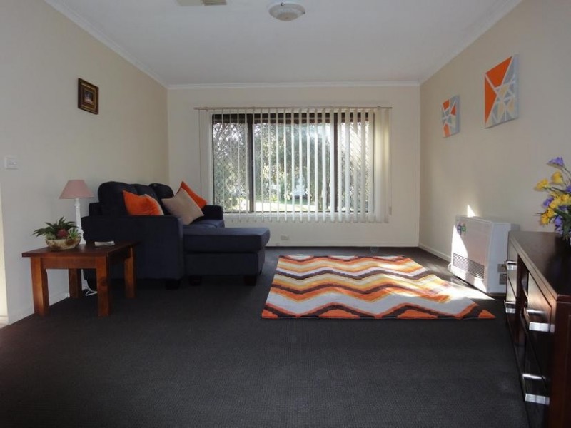 4 Yandong Street, White Hills VIC 3550