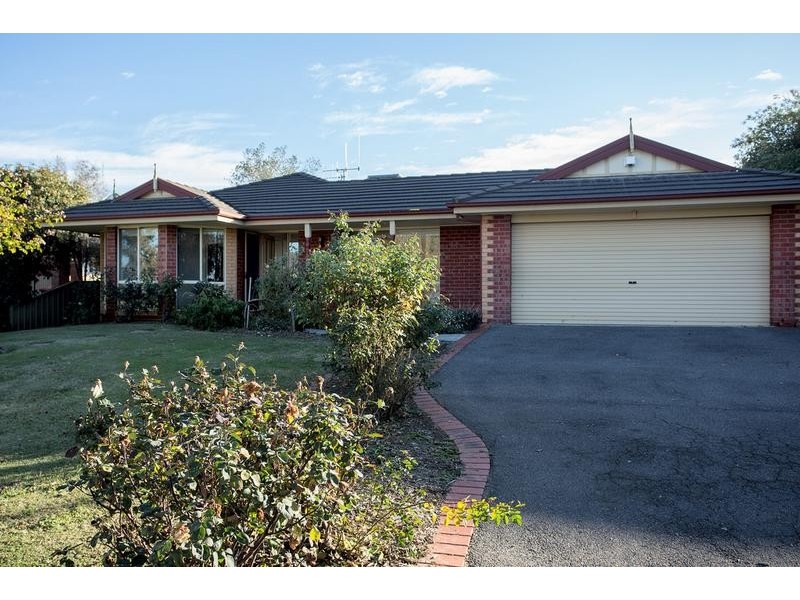 233 North Harley Street, Strathdale VIC 3550