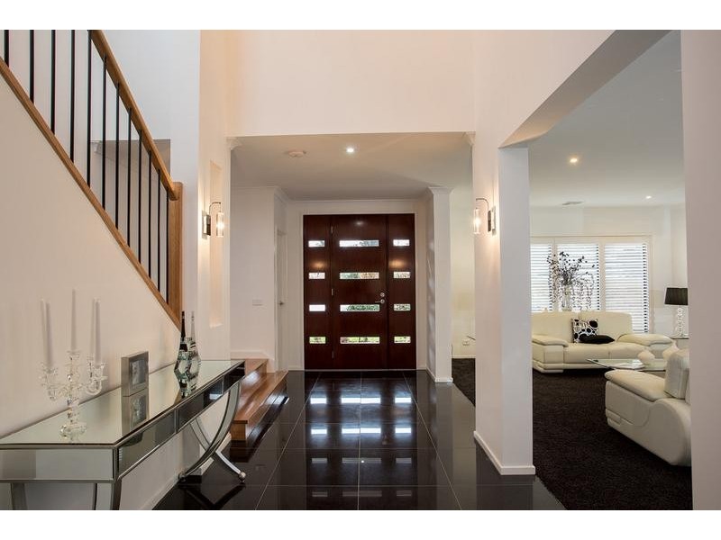 8 Federation Terrace, Kennington VIC 3550