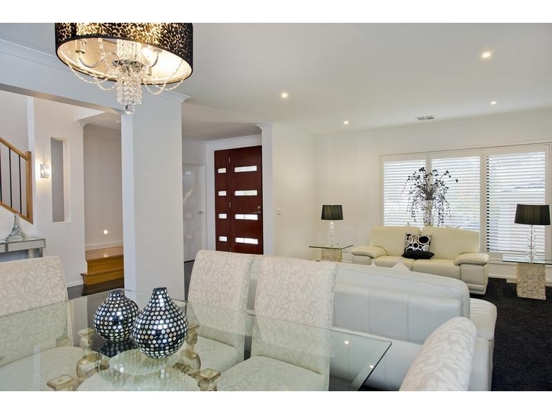 8 Federation Terrace, Kennington VIC 3550