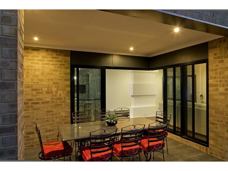 8 Federation Terrace, Kennington VIC 3550