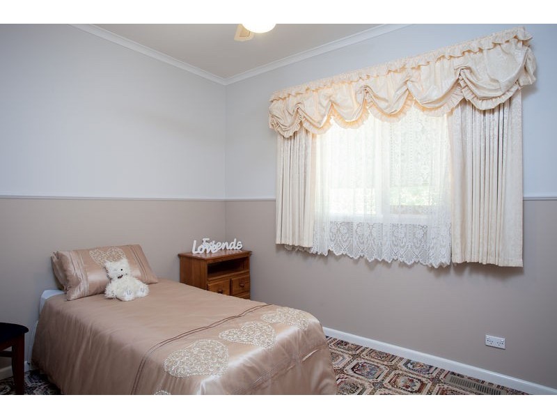 11 Evans Street, California Gully VIC 3556
