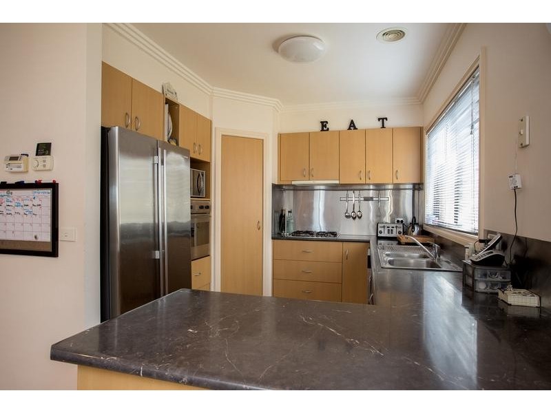 9 Grange Terrace, Golden Square VIC 3555