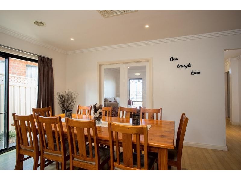 9 Grange Terrace, Golden Square VIC 3555