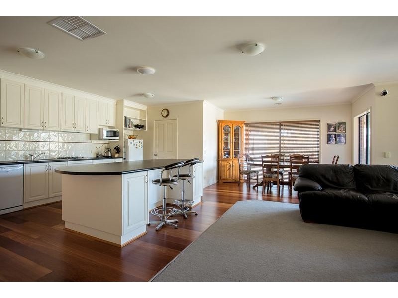 190 Simpsons Road, Eaglehawk VIC 3556