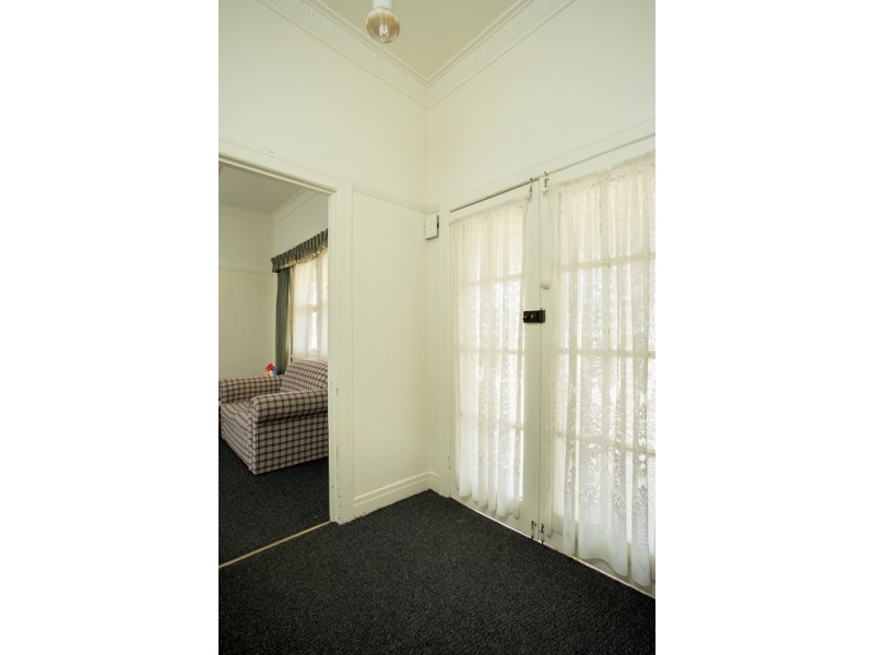 74 & 74A Napolean Crescent, White Hills VIC 3550