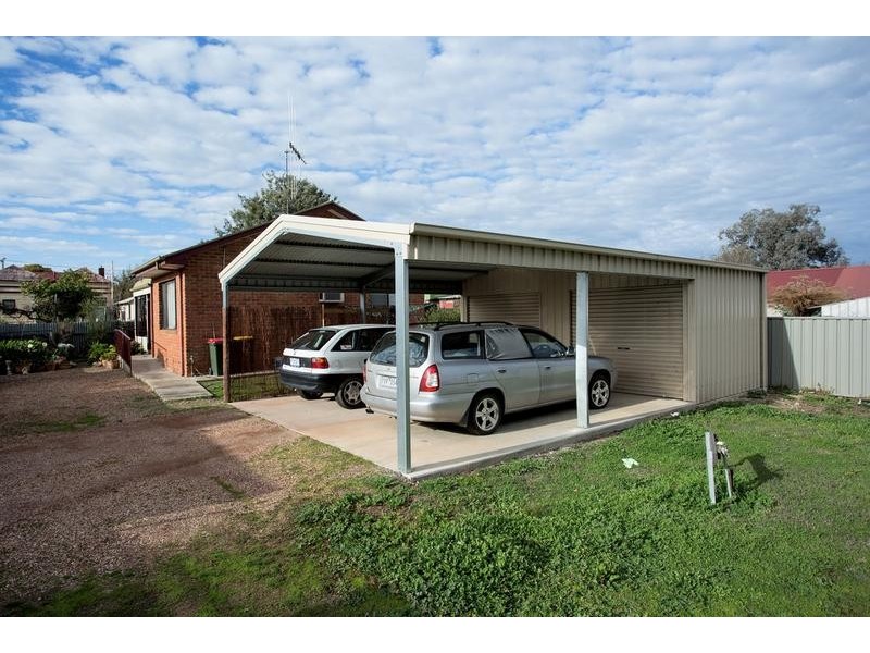 74 & 74A Napolean Crescent, White Hills VIC 3550