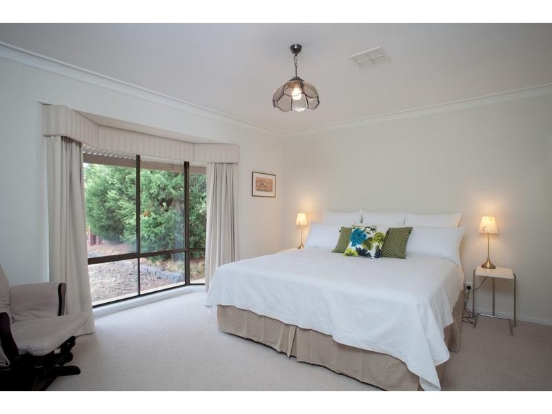 15 Paperbark Court, Strathdale VIC 3550