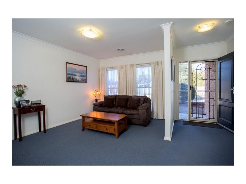 2 Alkoomi Court, Epsom VIC 3551