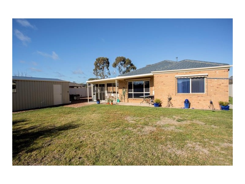 2 Alkoomi Court, Epsom VIC 3551