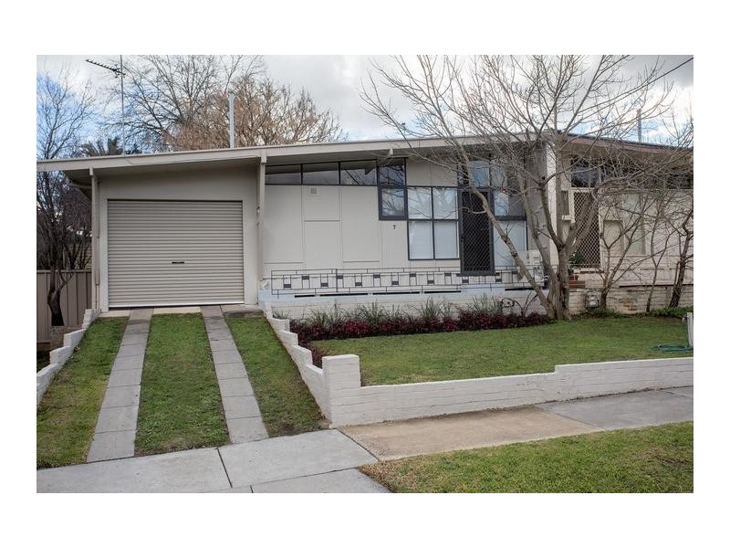 7 Clarence Avenue, Kennington VIC 3550