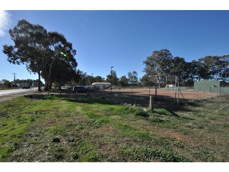 92-96A Midland Highway, Bendigo VIC 3550