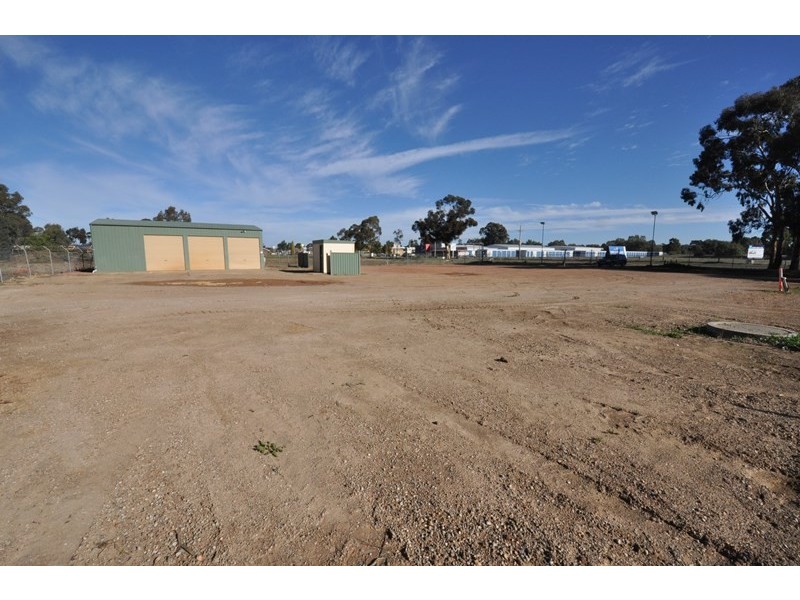 92-96A Midland Highway, Bendigo VIC 3550