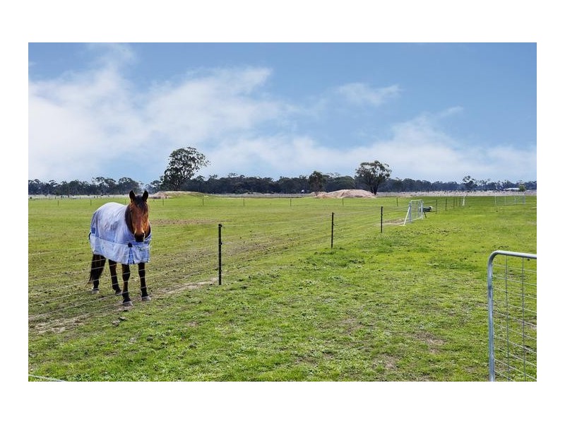 71 Oberins Road, Barnadown VIC 3557