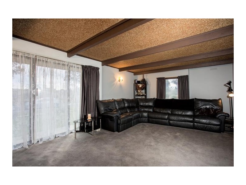 309 High Street, Kangaroo Flat VIC 3555