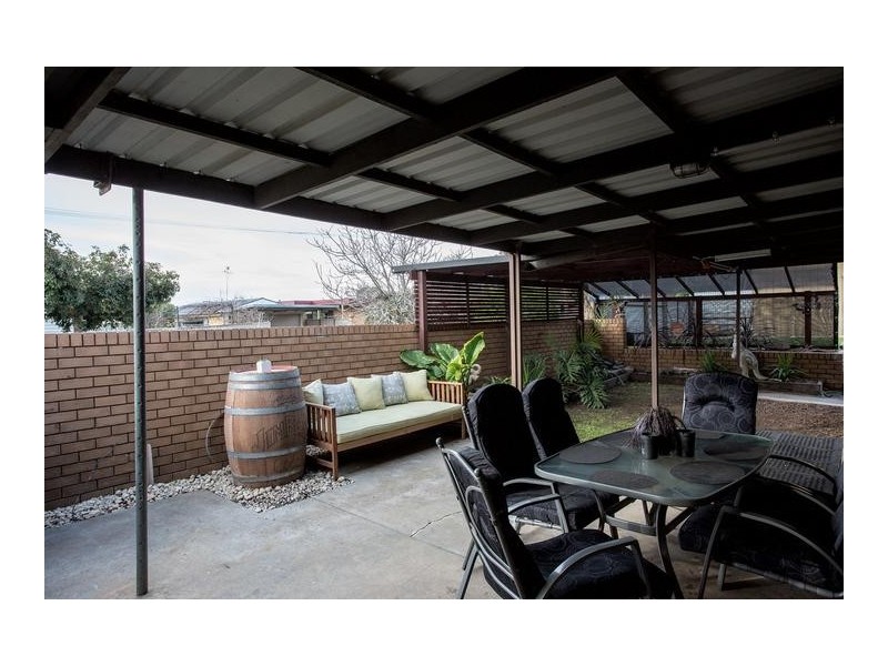 309 High Street, Kangaroo Flat VIC 3555