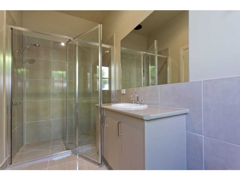 2 Carpenter Street, Quarry Hill VIC 3550