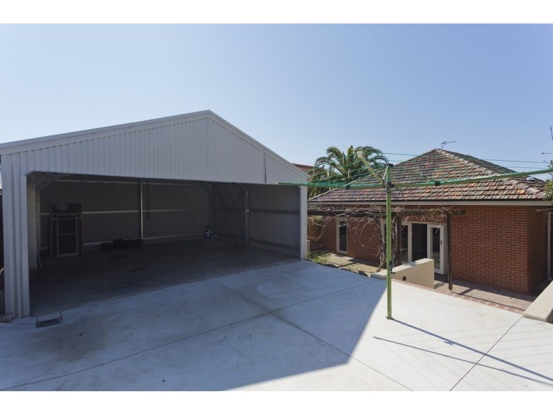 2 Carpenter Street, Quarry Hill VIC 3550