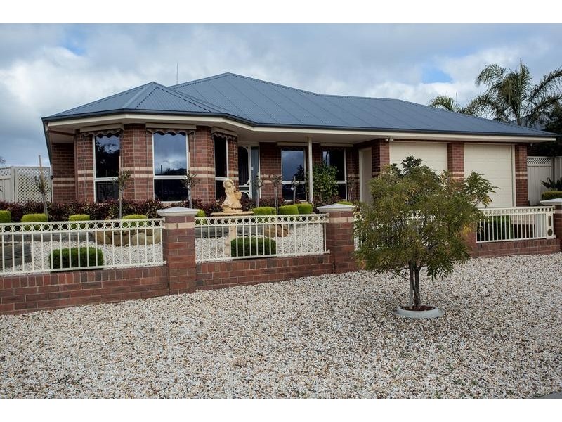 1 Julian Way, California Gully VIC 3556
