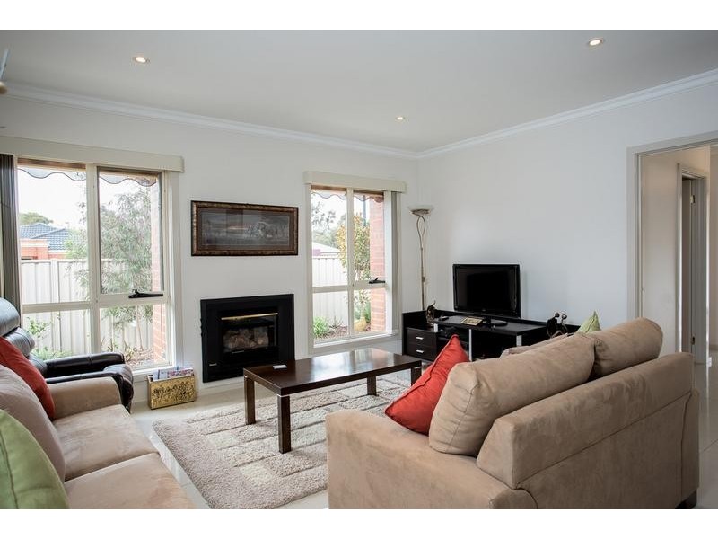 1 Julian Way, California Gully VIC 3556