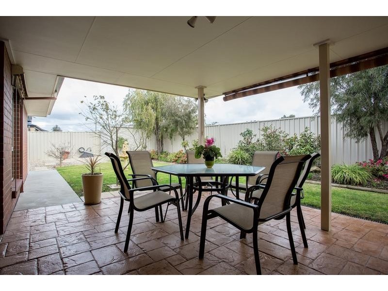 1 Julian Way, California Gully VIC 3556