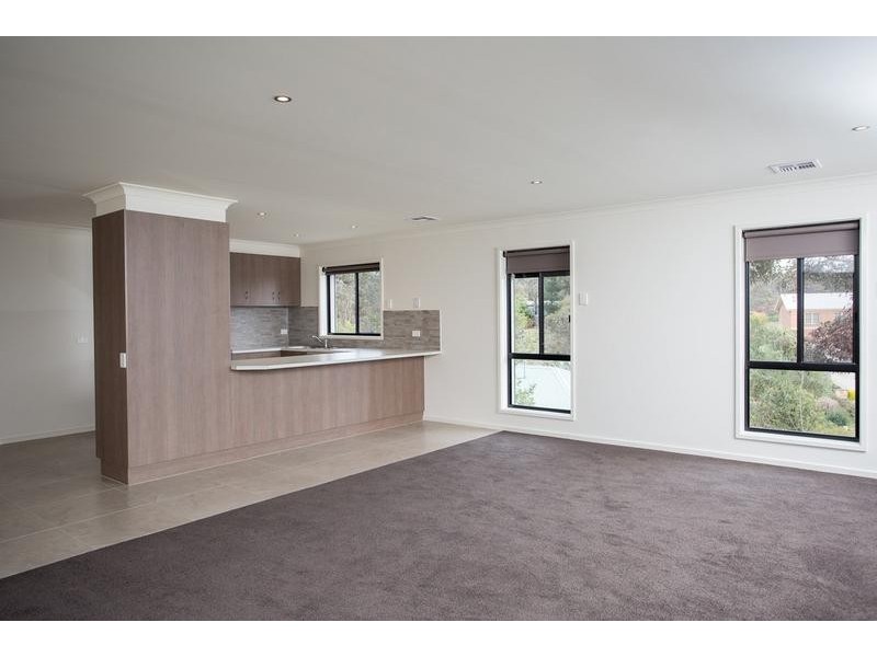 4A Bonnie Brae Court, Spring Gully VIC 3550