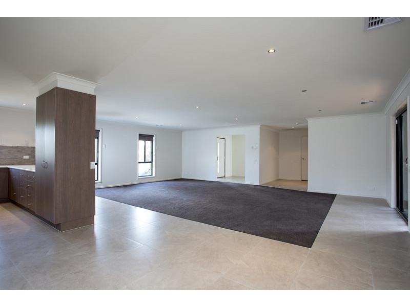 4A Bonnie Brae Court, Spring Gully VIC 3550